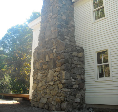 Stone chimney masonry